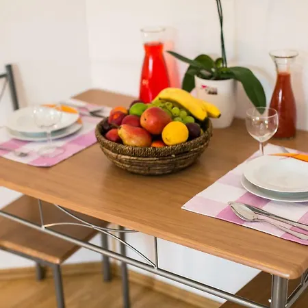 Amela Apartment *