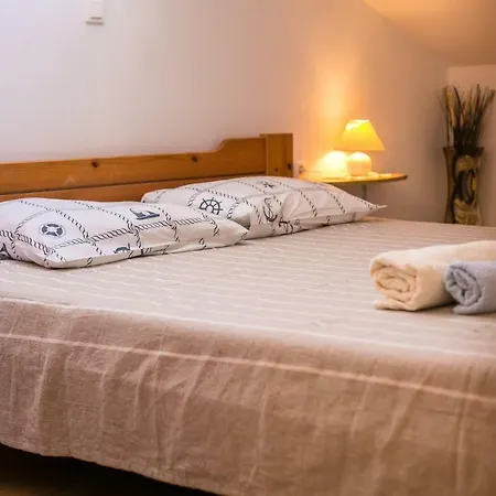 Apartment Amela