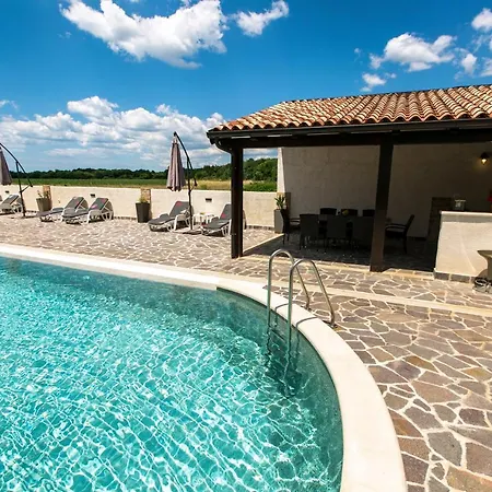 Amela Appartement *