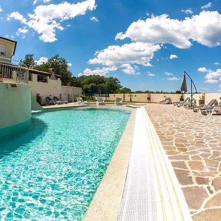 Apartamento Amela Pula