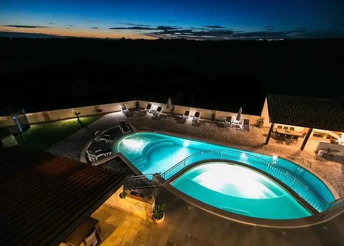 Amela Διαμέρισμα Πούλα